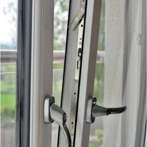 Tilt and turn window